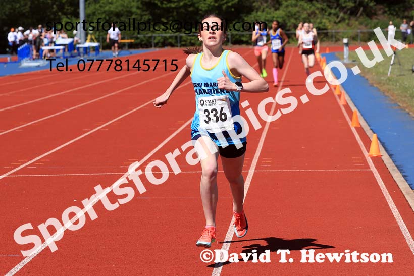 Girls under-15s 800 metres, 2025 North Eastern Track and Field Champs., Shildon, County Durham. Photo: David T. Hewitson/Sports for All Pics